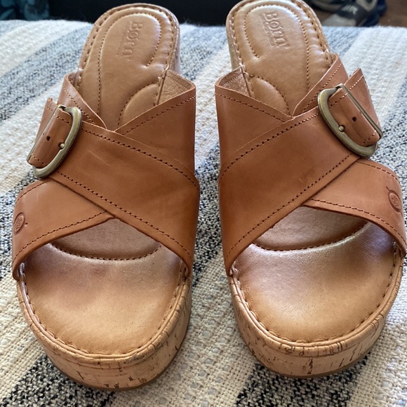 born devona platform wedge